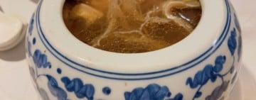 當「年味」成了法規外的灰色地帶：現成年菜背後的食安漏洞